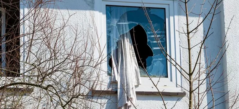 Storm Window Installation Contractors in Warrington, FL